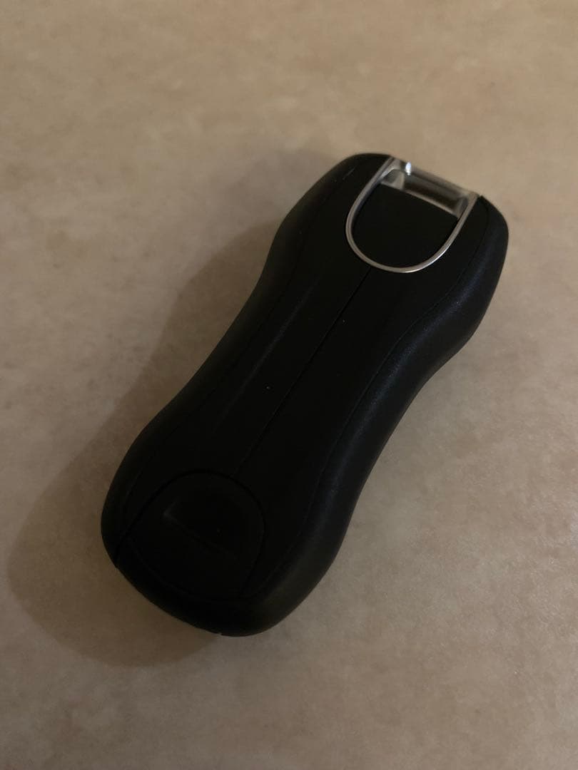 日曜限定値下‼️超美品‼️新型ポルシェ 2025年リモコンキー