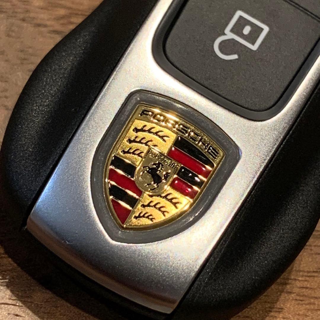 日曜限定値下‼️超美品‼️新型ポルシェ 2025年リモコンキー