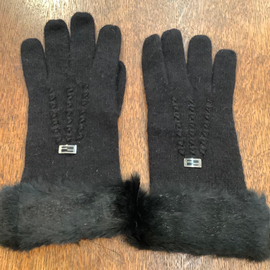 ✨未使用✨FENDI フェンディ　ニットグローブ　手袋