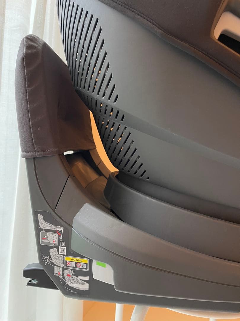 Combi チャイルドシート THE S エッグショック ZC-690