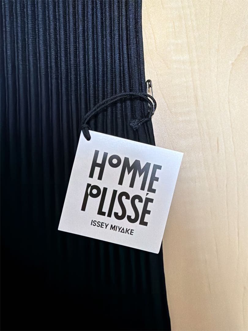 新品未使用 HOMMEPLISSE オムプリッセ ロングTシャツイッセイミヤケ