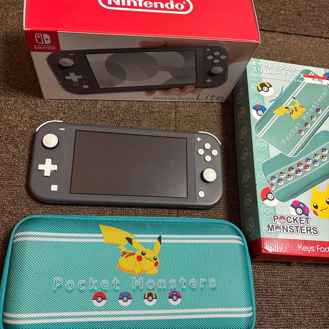 Nintendo Switch Lite とポケットモンスターカバー