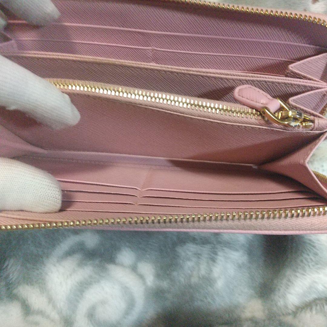 PRADA サフィアーノレザーラウンドファスナー 長財布 ピンクベージュ系