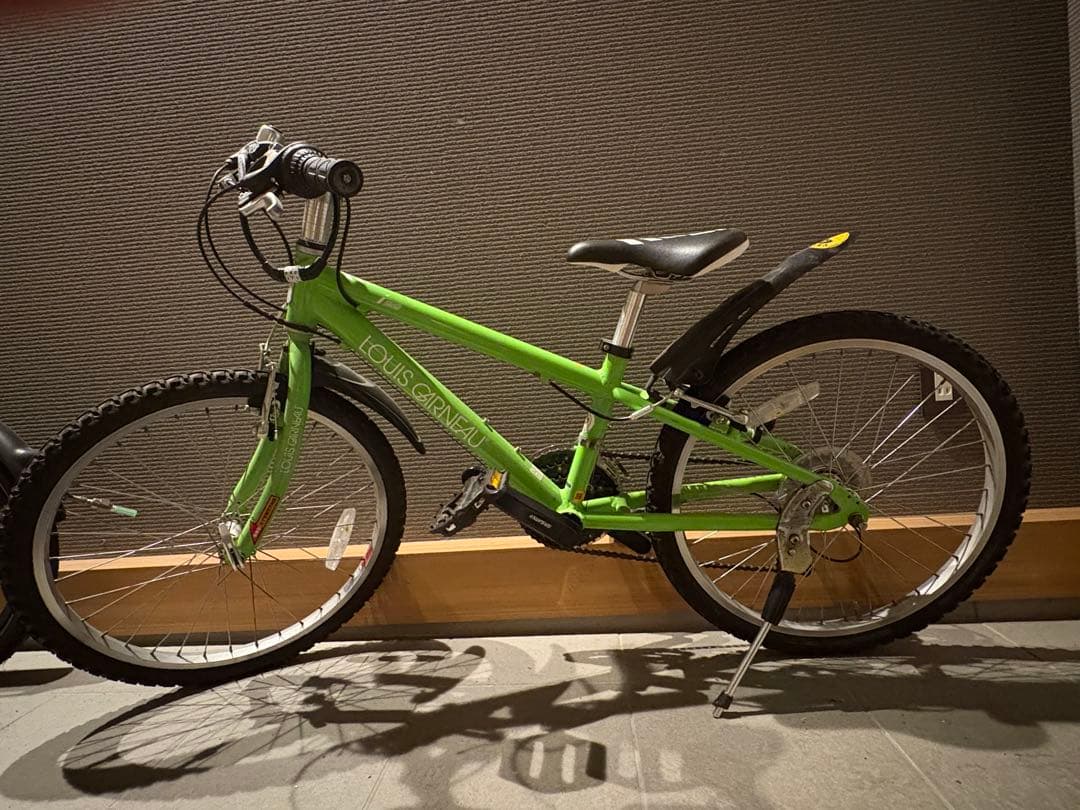 ルイガノ　22インチ　１８段変速