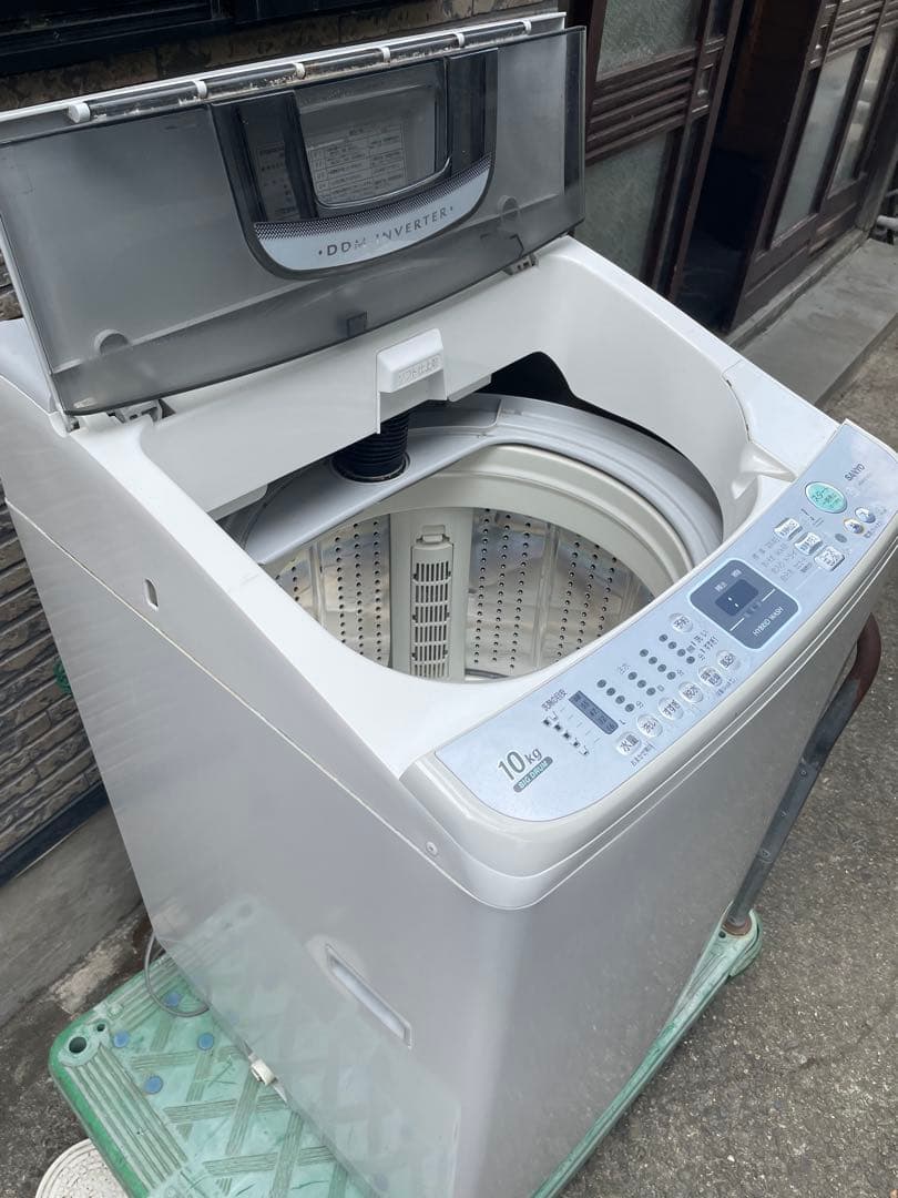 大家族用　10Kg ファミリー用洗濯機　サンヨー