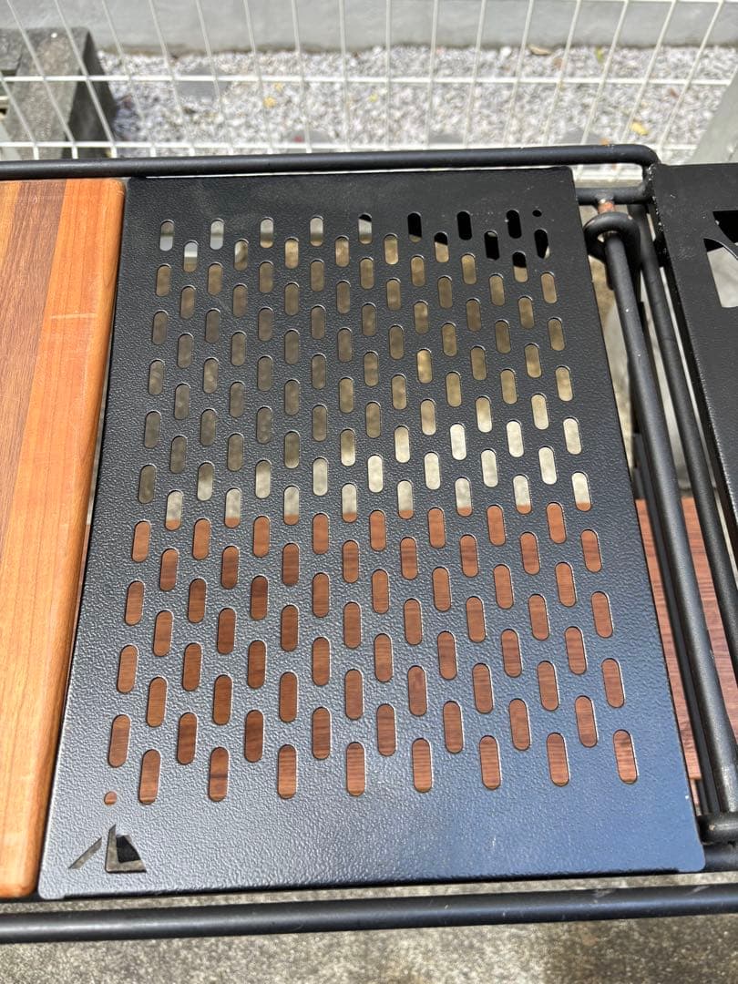 ニーマサイト　ブラックデザイン葉月 一個口目