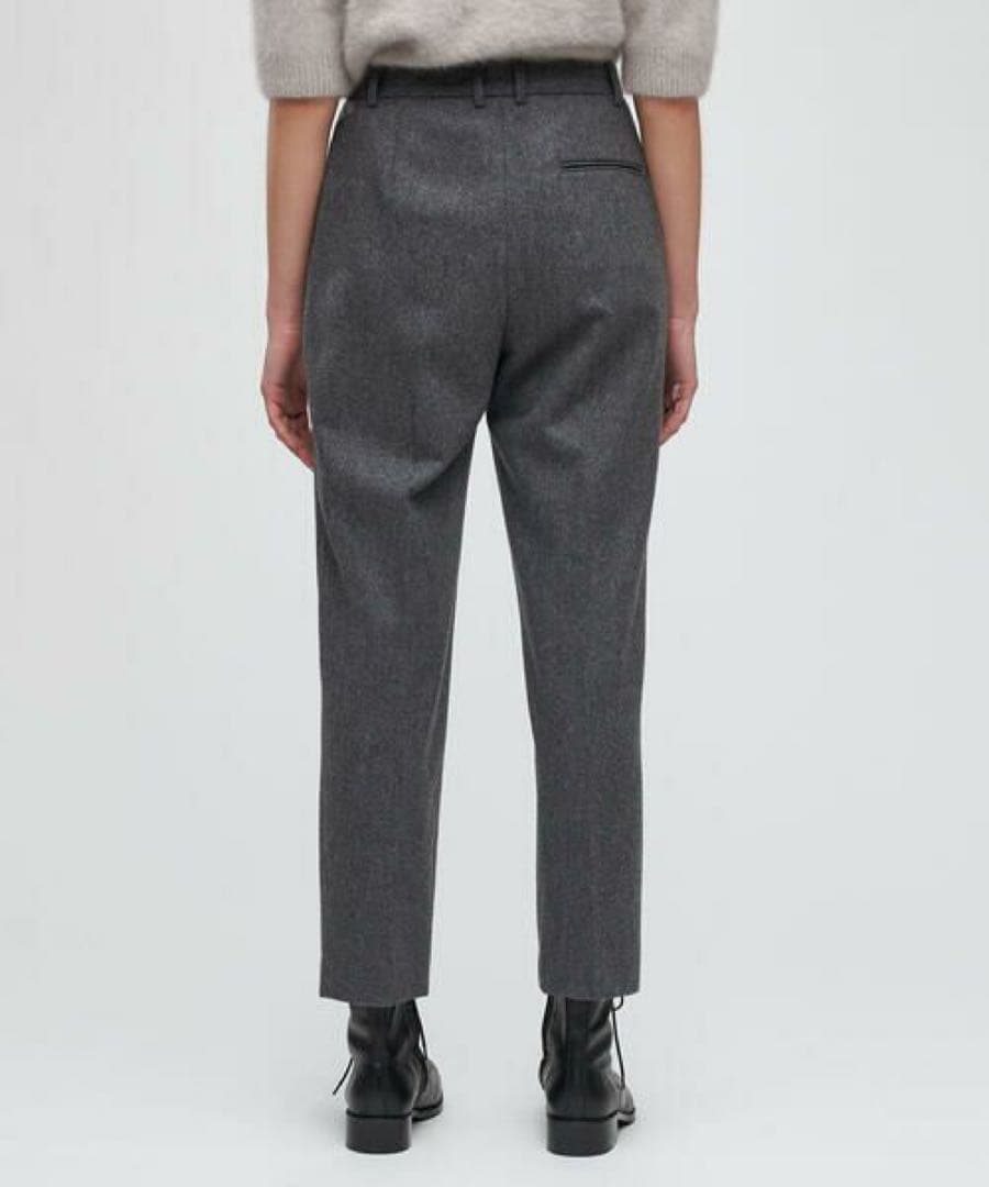 【デプレ トゥモローランド】ウール　フラノ　タック　テーパード　パンツ　グレー