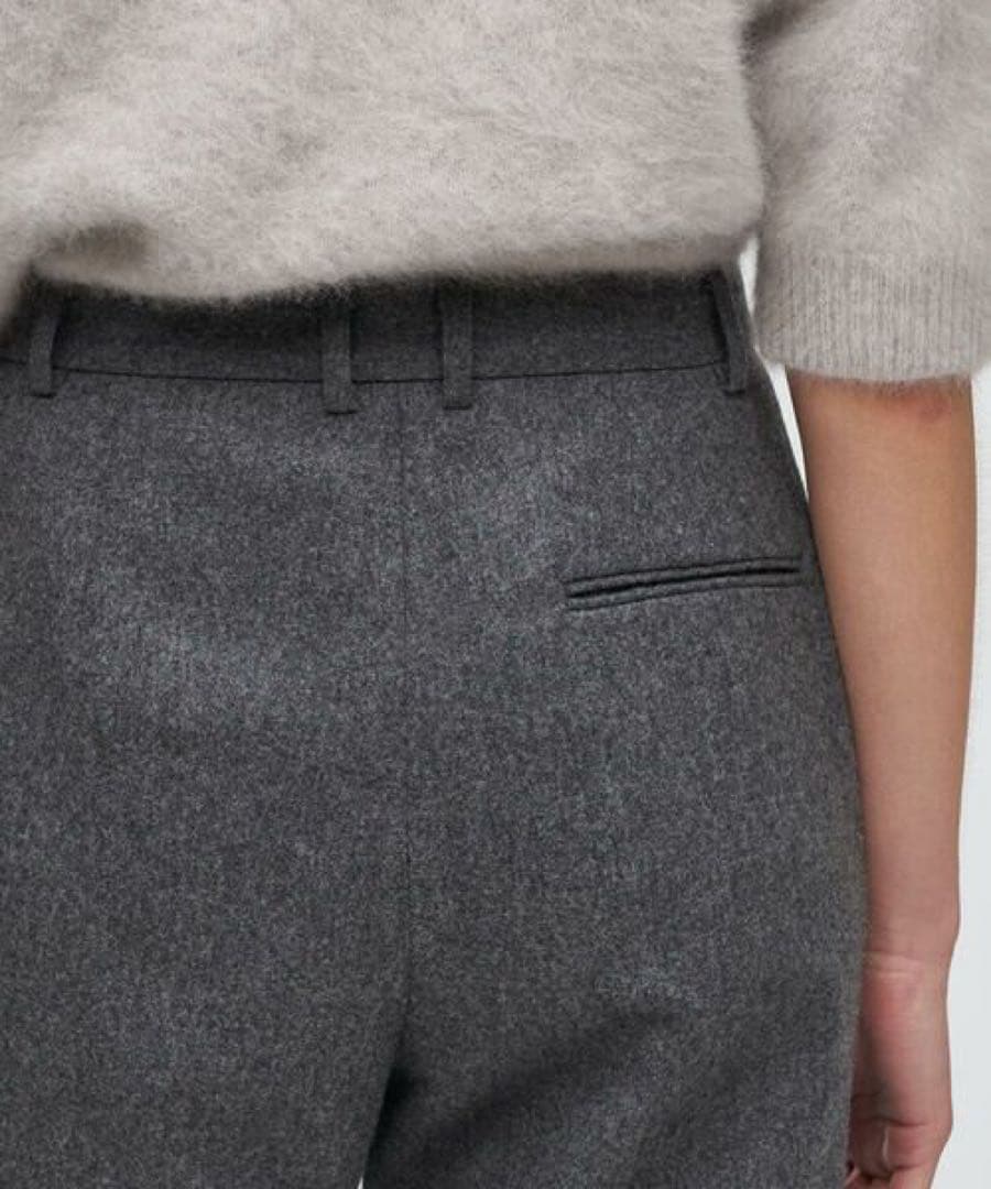 【デプレ トゥモローランド】ウール　フラノ　タック　テーパード　パンツ　グレー