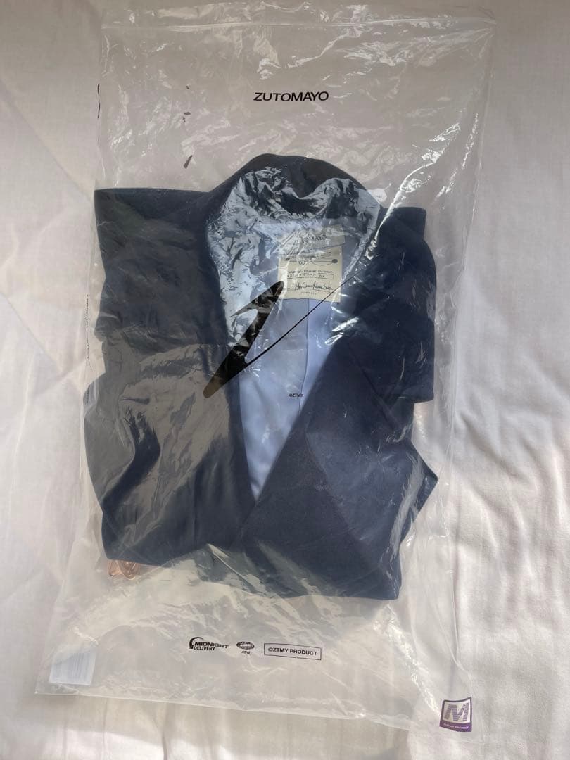 ずとまよ ピーコート