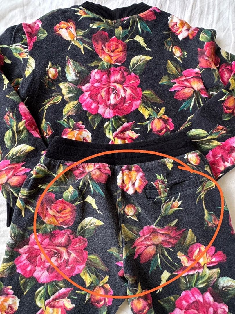 ドルチェ&ガッバーナ　スエット上下セット　女の子6A