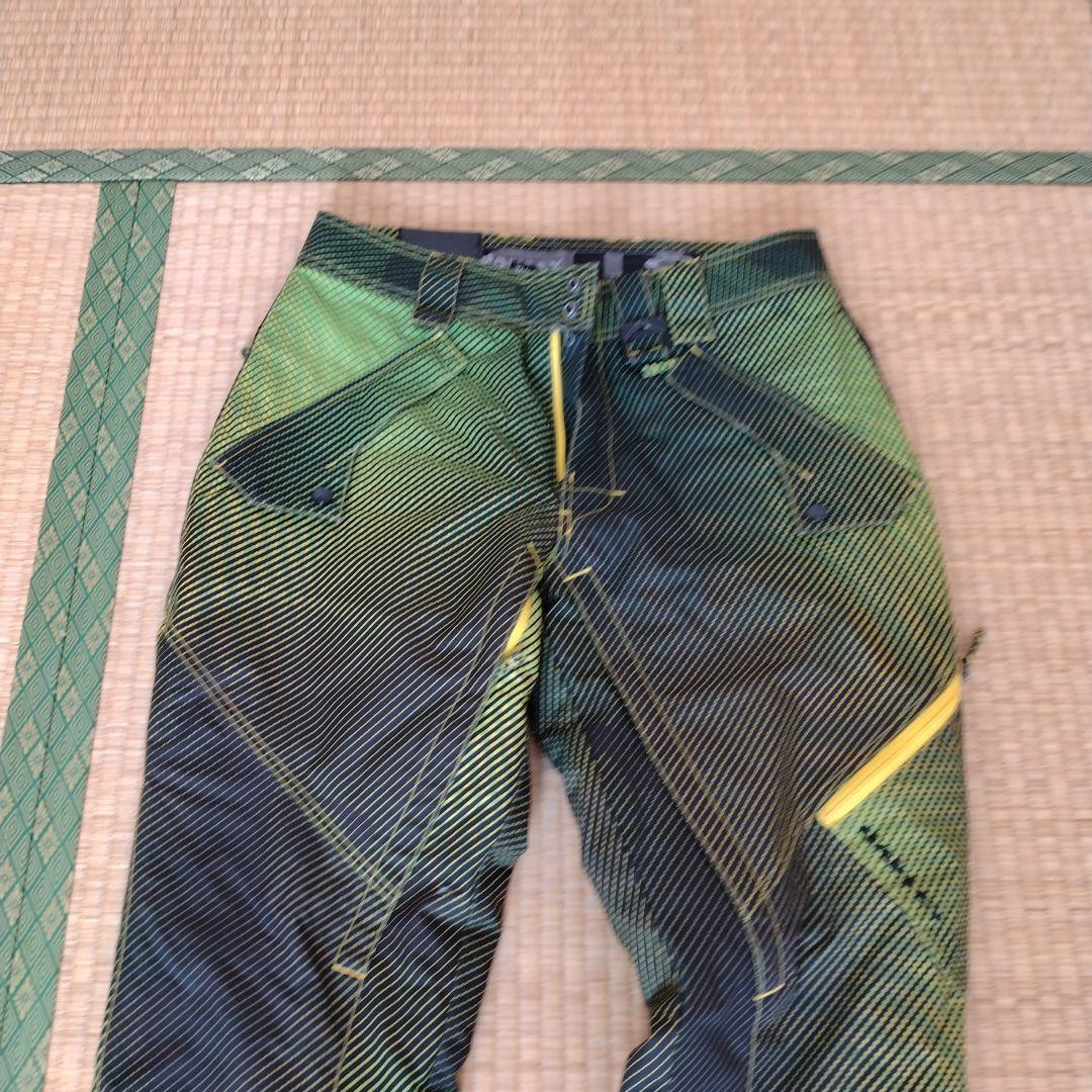 Oakley スノーボードウェアパンツのみ