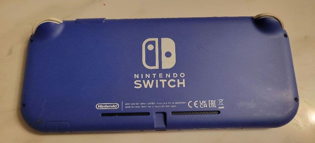 動作・操作可能Nintendo Switch Liteブルー　パーツ欠けジャンク