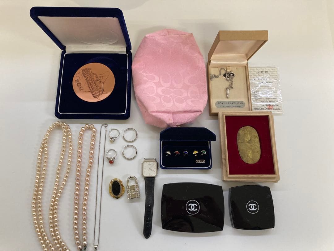 本日限り特価！　遺品整理 生前整理 アクセサリー  ジュエリー等まとめ売り