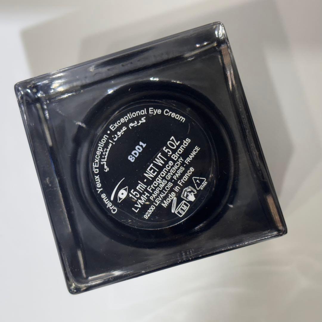 新品・未使用品！GIVENCHY ソワンノワール クレームユー アイクリーム