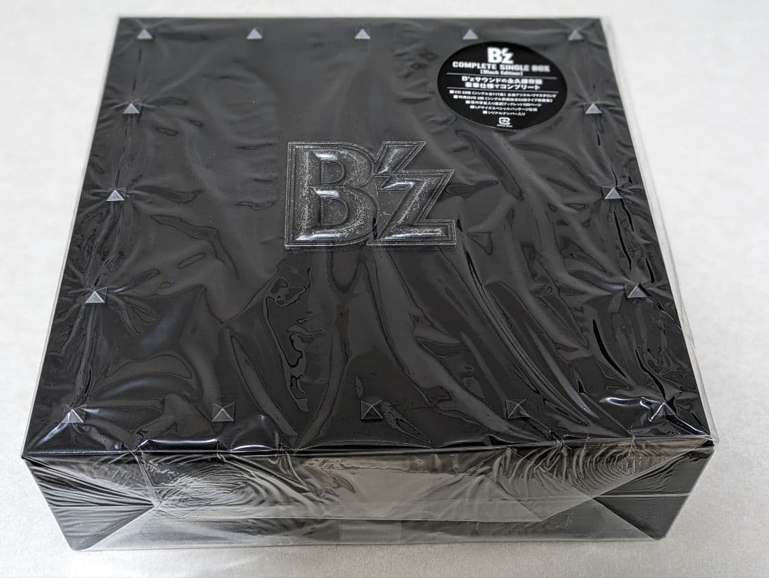 邦楽 B'z COMPLETE SINGLE BOX (Black Edition)