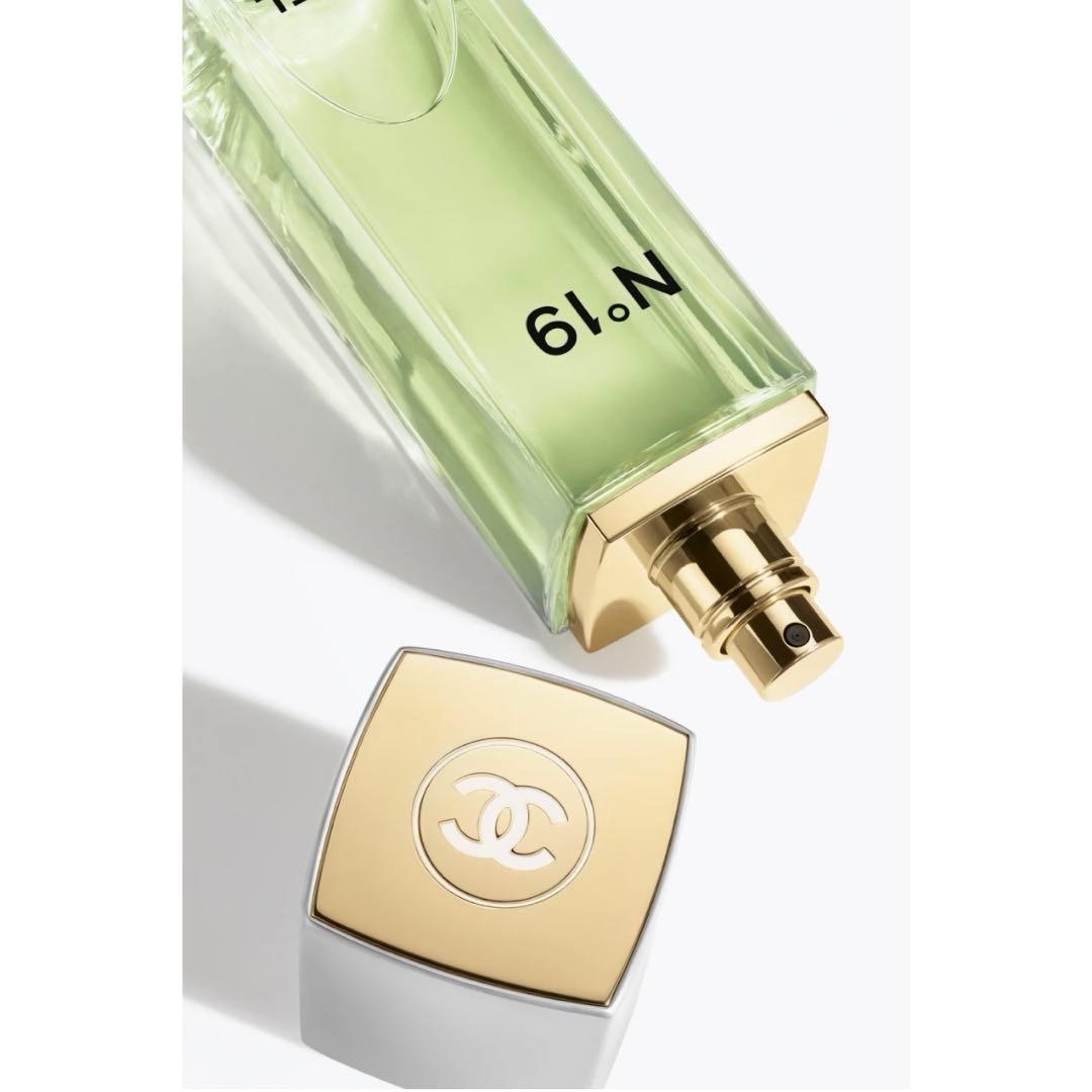 シャネル N°19オードゥ トワレット（ヴァポリザター）