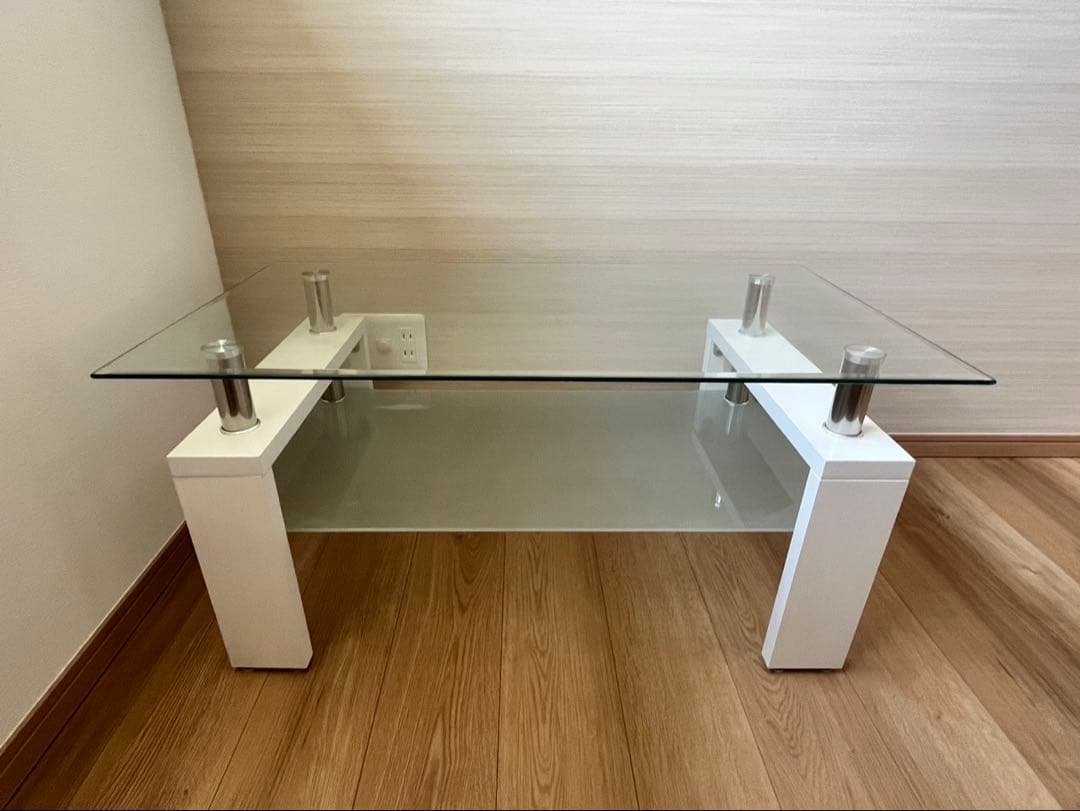 美品！モダンガラステーブル　送料込み