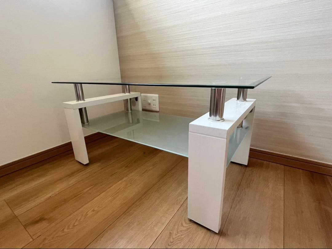 美品！モダンガラステーブル　送料込み