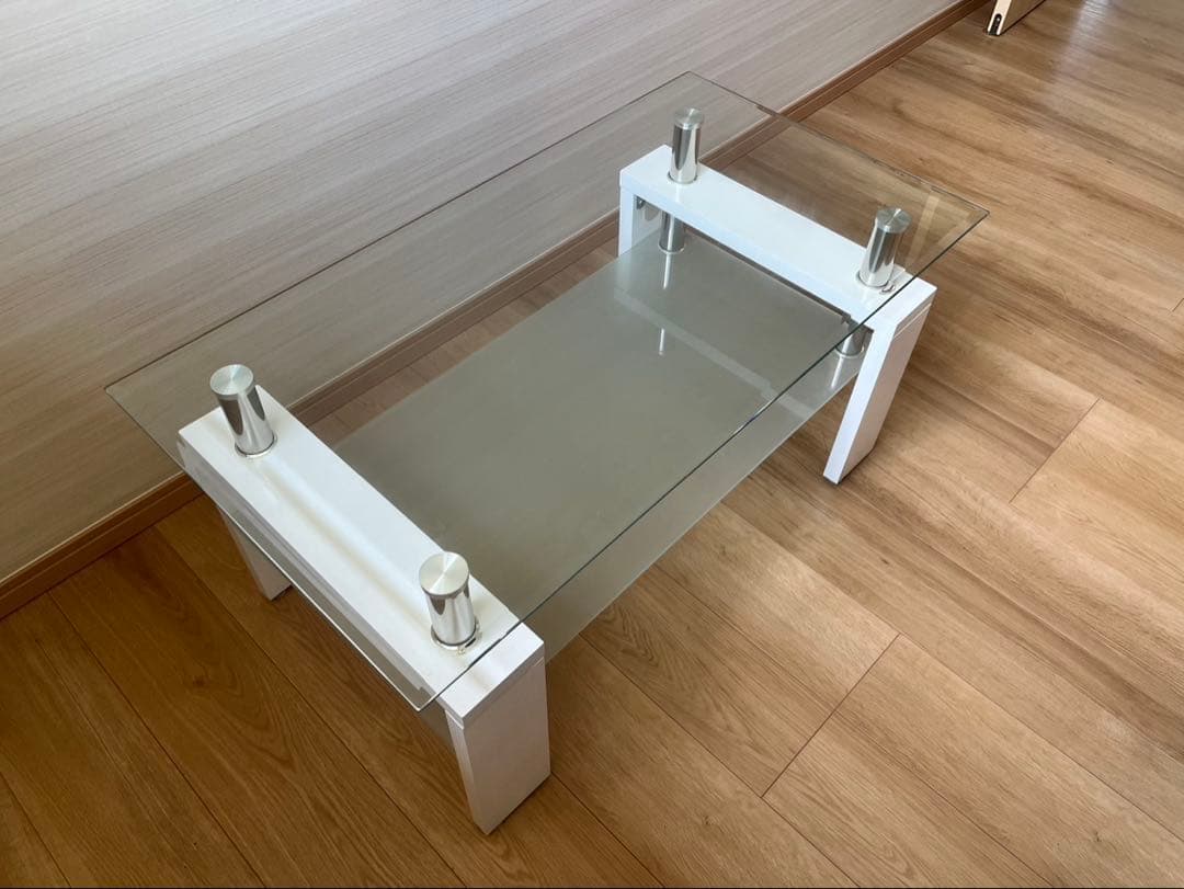 美品！モダンガラステーブル　送料込み