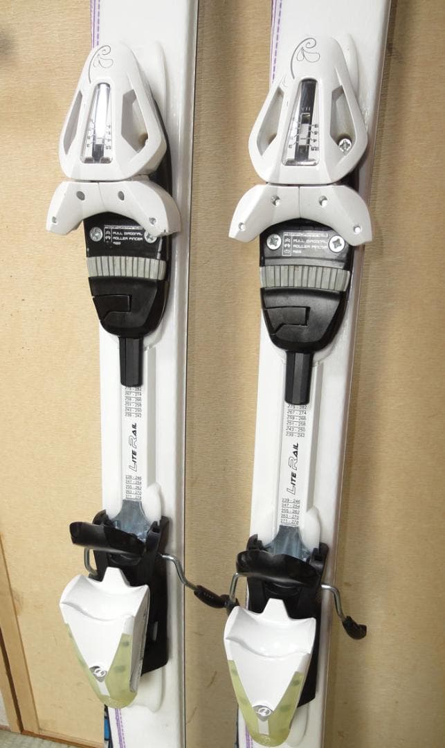 年末年始発送可能　美品　HEAD 初、中級用カービングスキー　149㎝