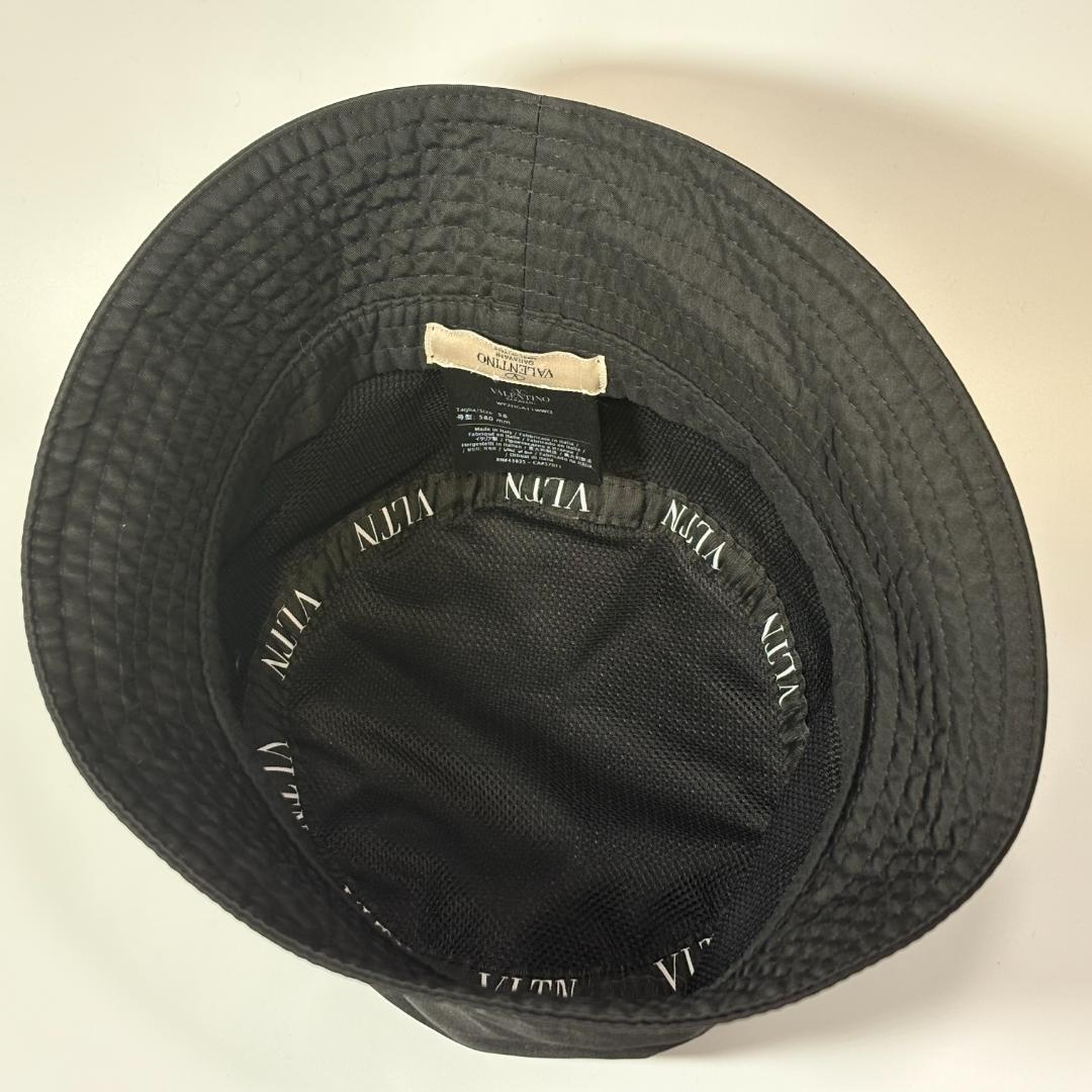 極美品 ヴァレンティノ ガラヴァーニ ロゴ バケットハット 帽子 黒