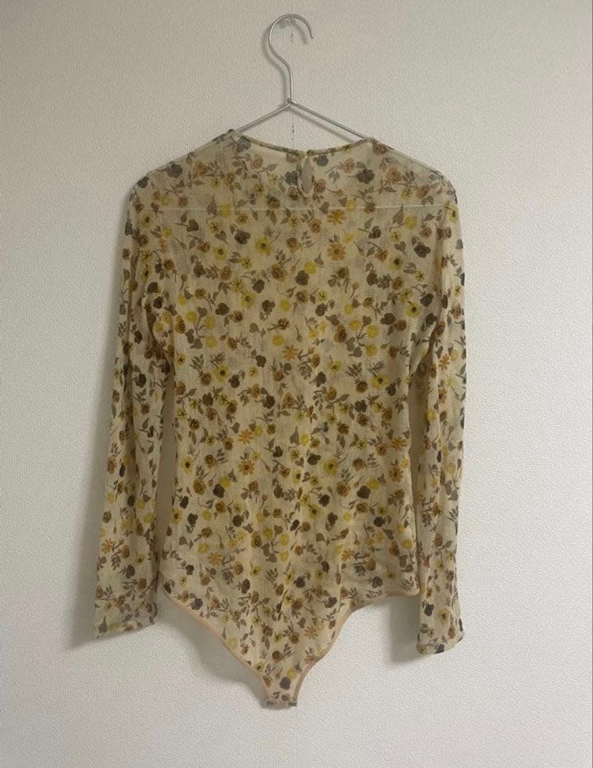 トップス fumika uchida Flower Printed Bodysuit