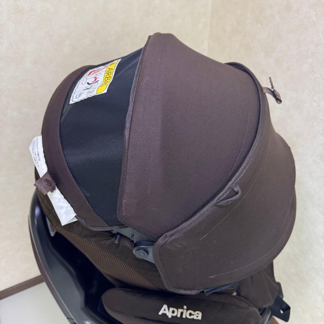 アップリカ フラディアグロウ ISOFIX ブラウン　チャイルドシート