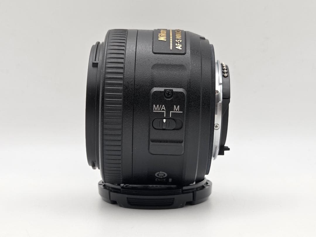 ●フード付き● NIKON AF-S DX NIKKOR 35mm F1.8 G