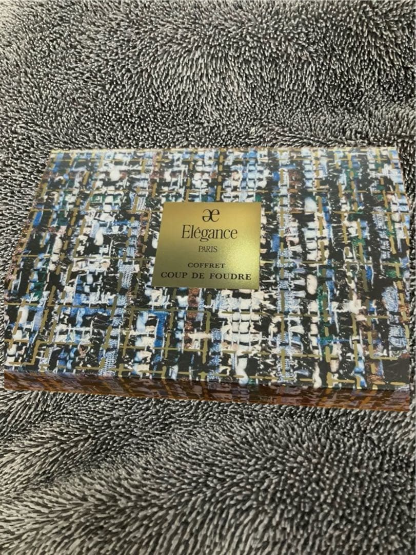 新品　エレガンス　クリスマスコフレ　2025