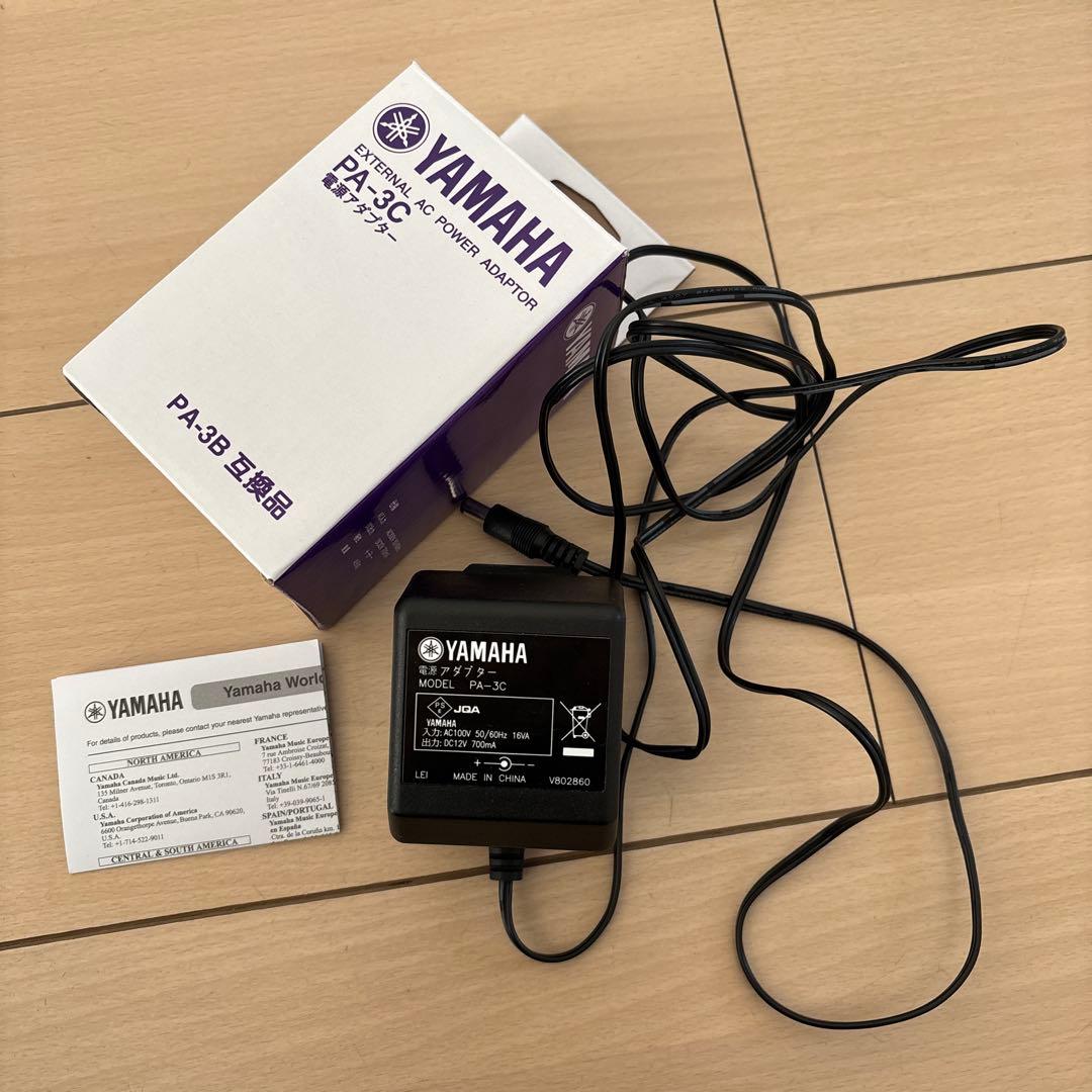 ヤマハ 電子キーボード 22年製　NP-12WH ヘッドホン付