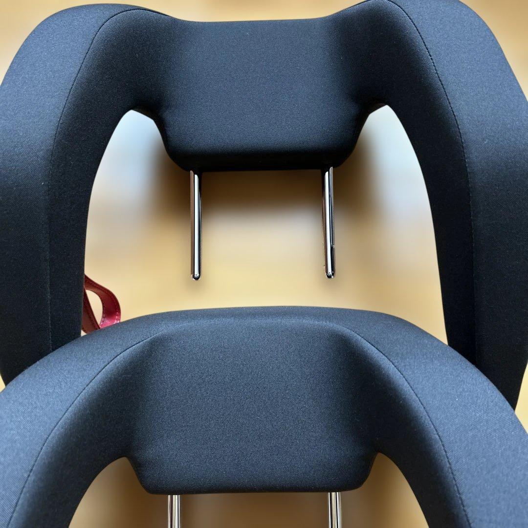 ゴルフトゥーラン　インテグレーテッドチャイルドシートヘッドレスト