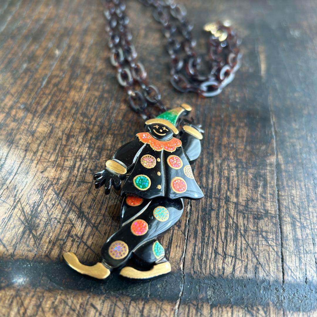 一徳作　天然鼈甲　足が動くピエロのネックレス