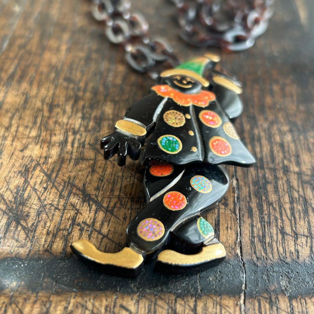 一徳作　天然鼈甲　足が動くピエロのネックレス