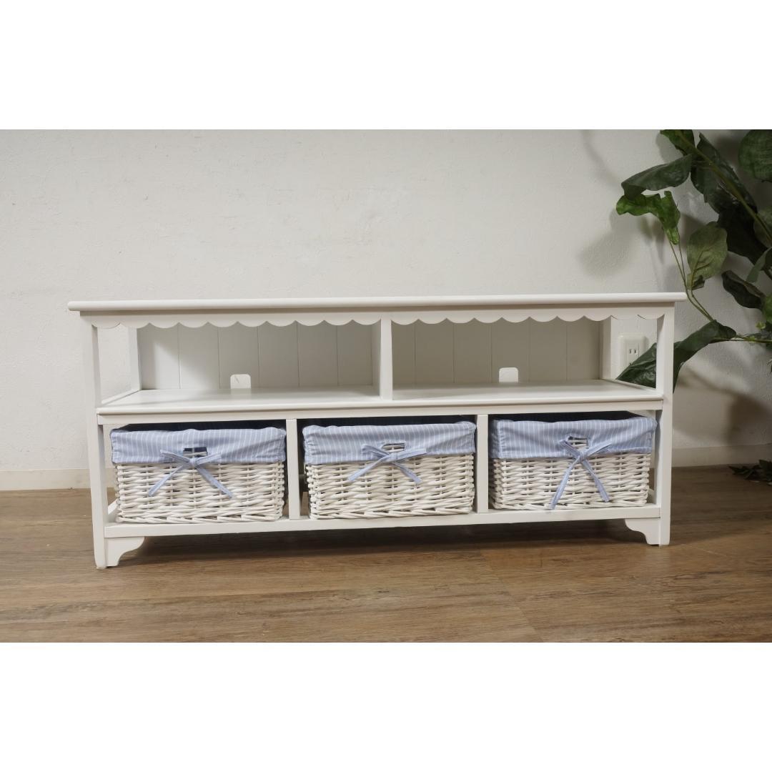 【新品】フリル風デザイン　 可愛い テレビボード　バスケット付き　アウトレット