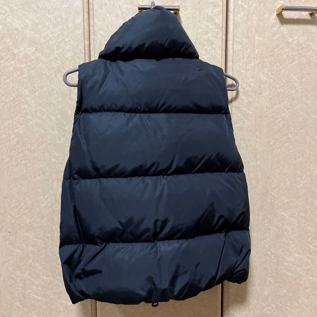 MONCLER ダウンベスト 黒