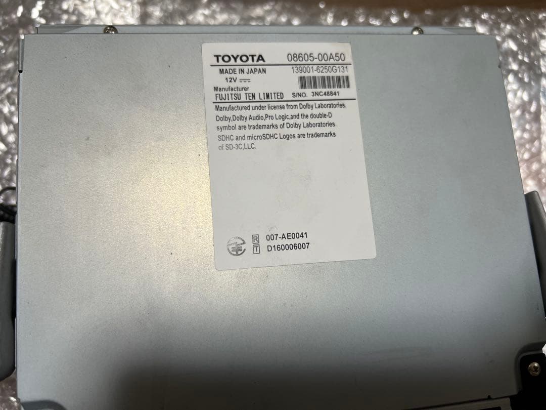 TOYOTA カーナビ NSZT-W66T おまけ付き