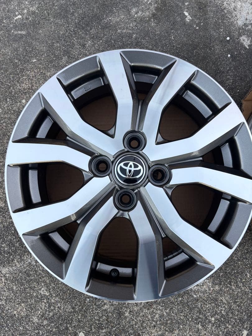 タンク　ルーミー純正アルミホイール4本セット