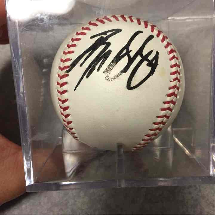 バレンティン アンドリュージョーンズのサインボール