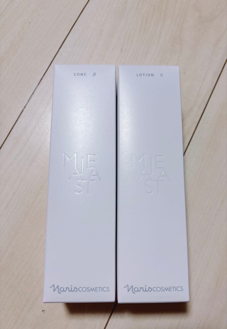 まぁ  MAJESTA cremeマジェスタ拭き取り化粧水と保護化粧水