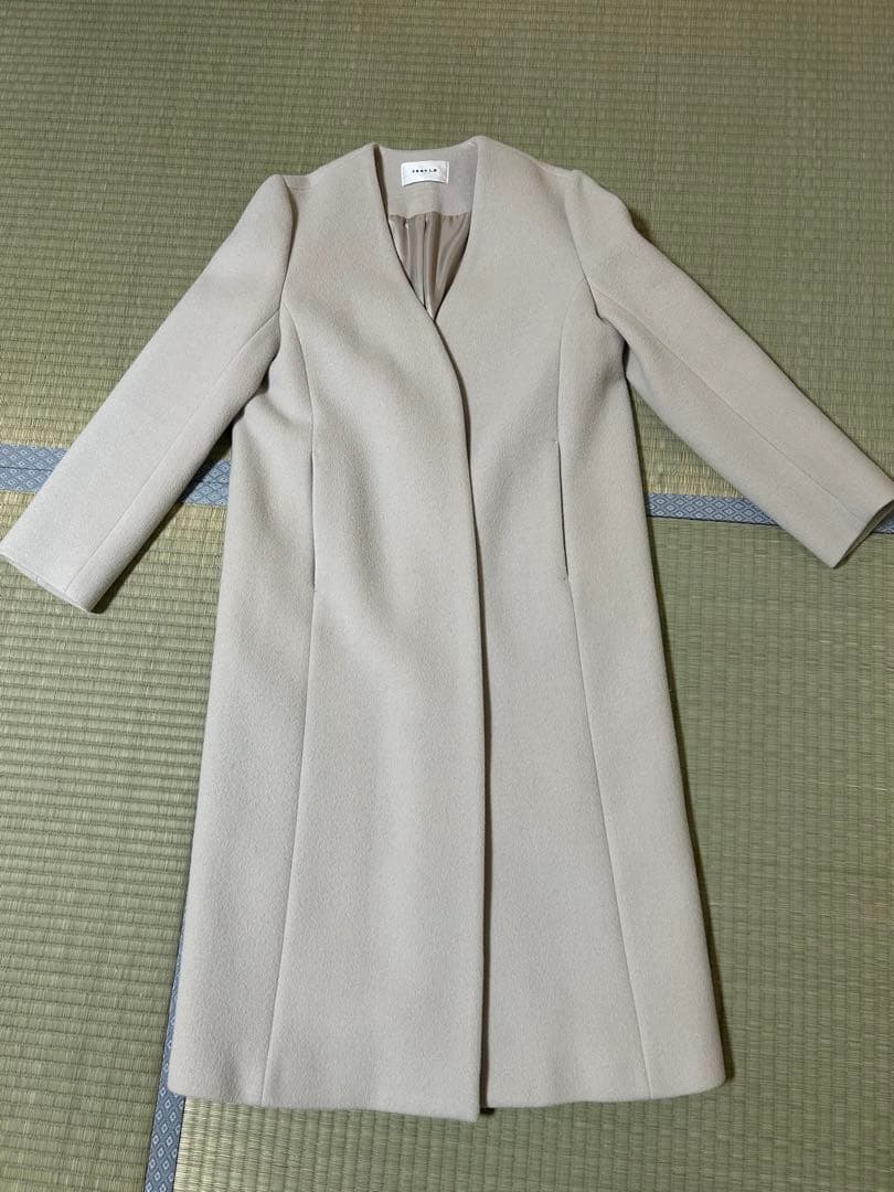 フレイアイディー　ノーカラーコート