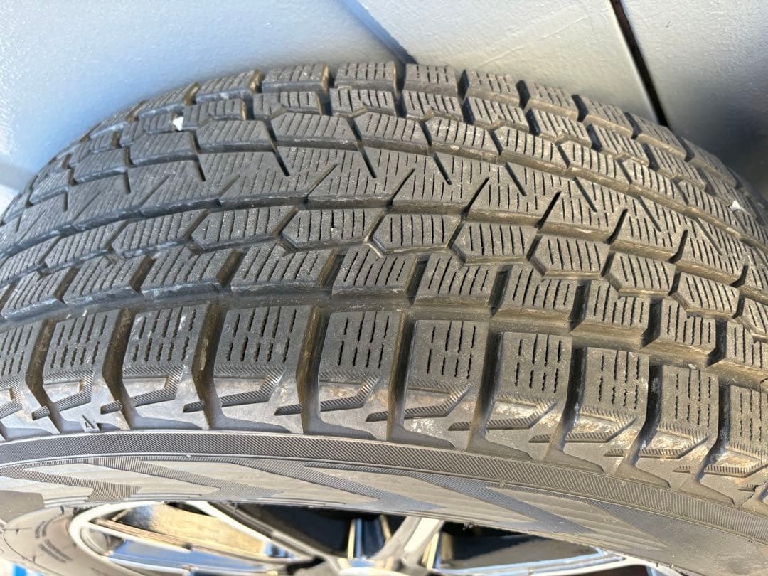 【送料込み】40系アルファード／ヴェルファイア スタッドレスタイヤ　4本セット