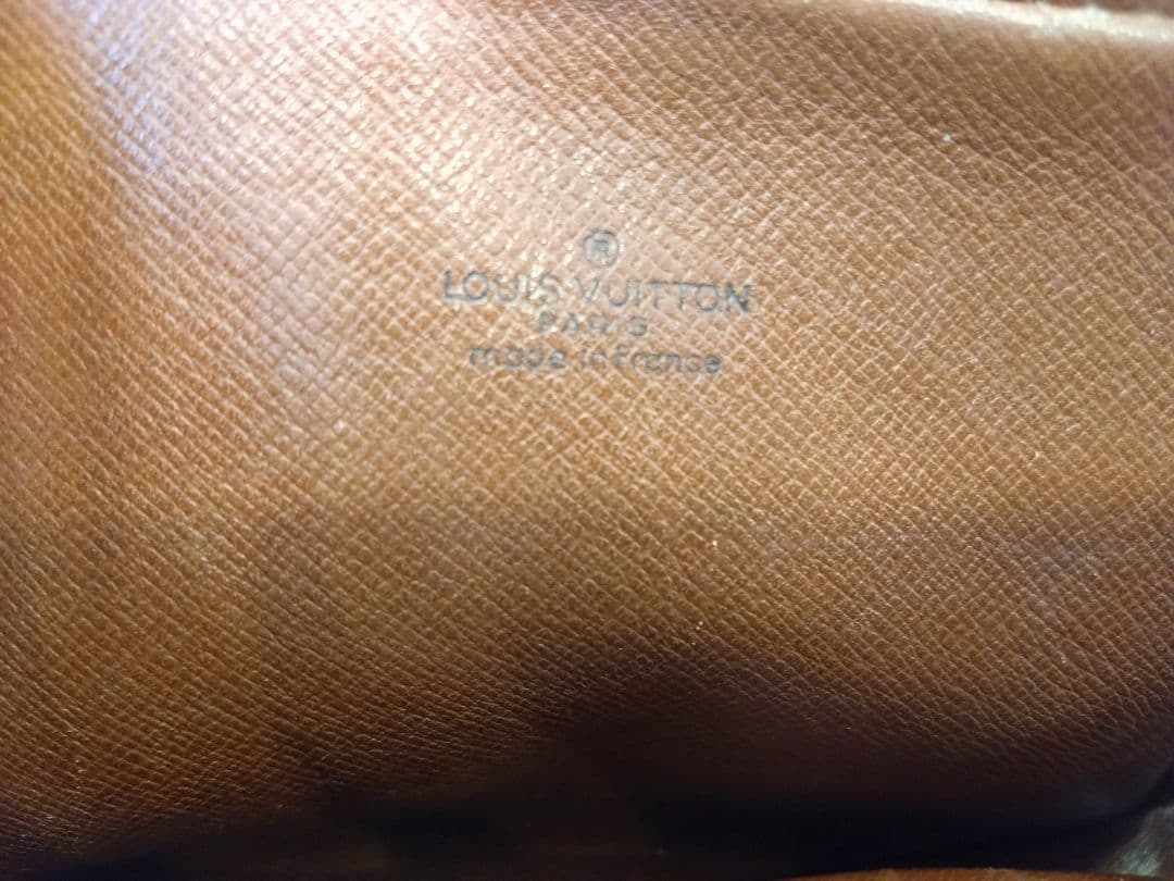 LOUIS VUITTON ポシェット