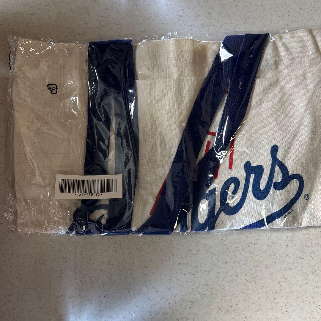 ドジャースファンクラブ入会グッズ《大谷翔平ボブルヘッド付き》