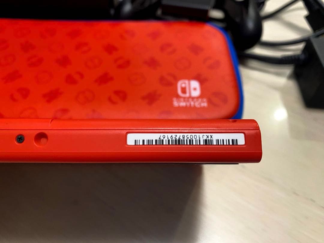 Nintendo Switch マリオレッド本体　別:付属品一式　箱無し