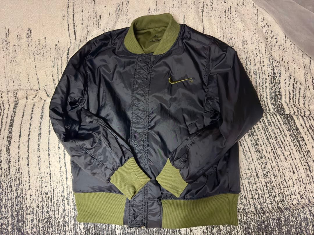 志*木様 NIKE SWOOSH BOMBER リバーシブル ジャケット Lサイ