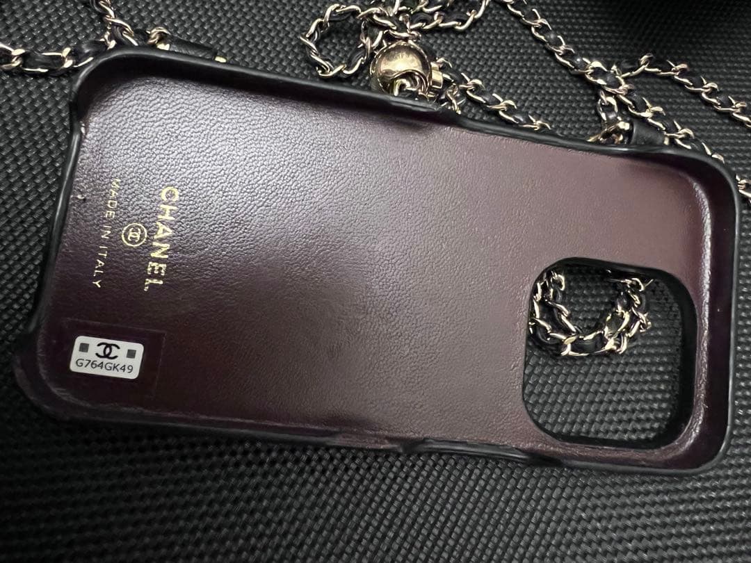 CHANEL スマホショルダーバッグ ブラック iPhone15Pro
