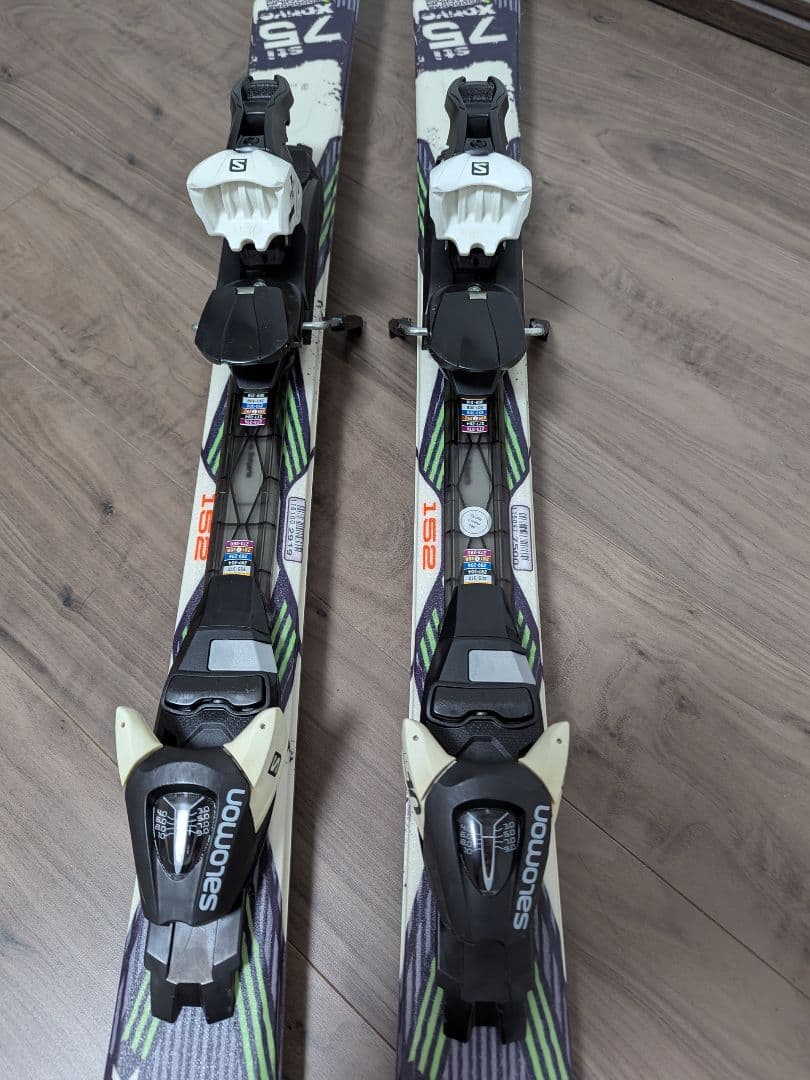 SALOMON カービングセット中古　152cm 靴27～27.5cm
