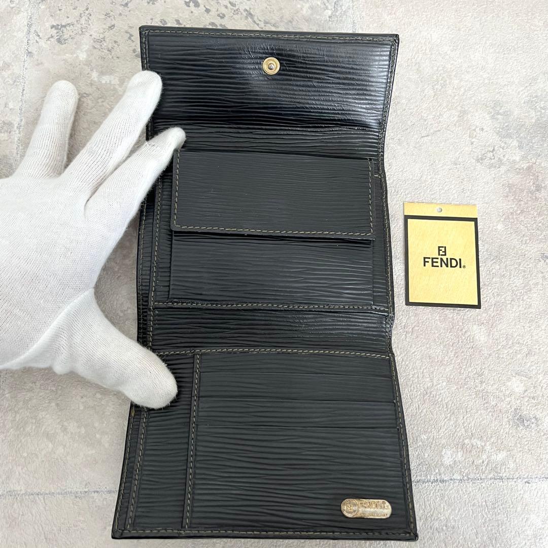 美品✨FENDI ズッカ 二つ折り財布 FF キャンバス レザー ブラウン