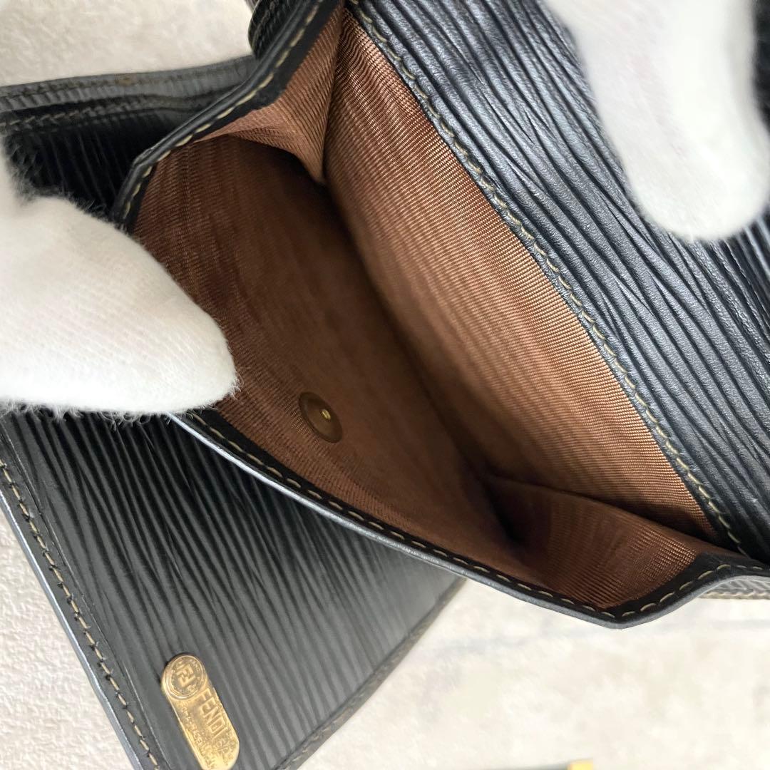 美品✨FENDI ズッカ 二つ折り財布 FF キャンバス レザー ブラウン