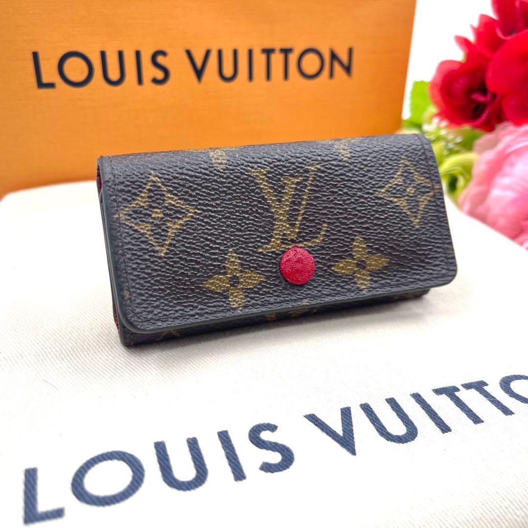 ＜超上美品＞　ルイヴィトン 　モノグラム　フューシャ　キーケース　４連 828